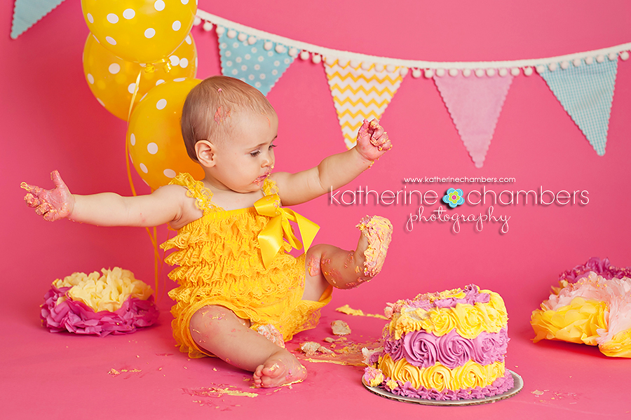 Cleveland Baby Photography, Cleveland baby photographers, Cleveland cake smash photographer, Avon Cake smash photographer, www.katherinechambers.com