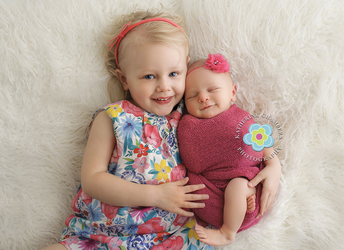 Family Photography Cleveland Ohio | Macedonia Newborn Photography | Newborn with Sibling Photo