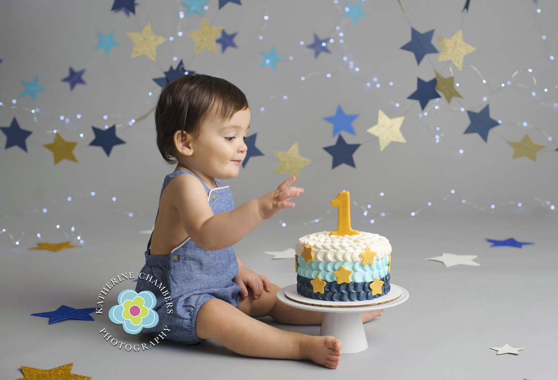 Star Cake Smash Photo | Rocky River Cake Smash Photographer | Cleveland Baby Photography