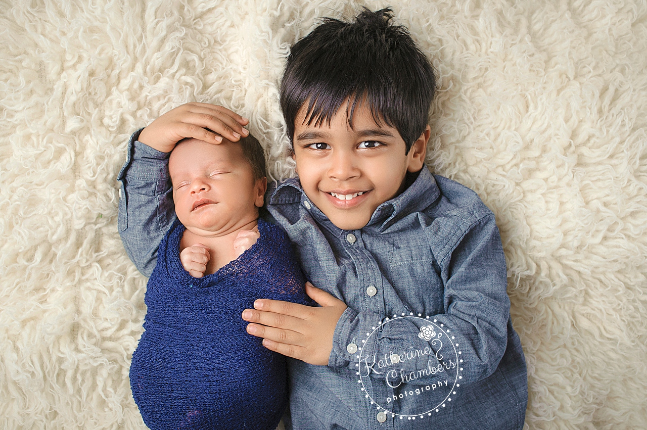 Siblings Photo, Newborn with Sibling, Cleveland Baby Photography