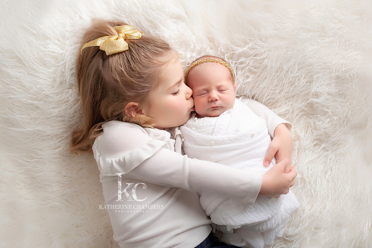 Sisters | Newborn with Sibling