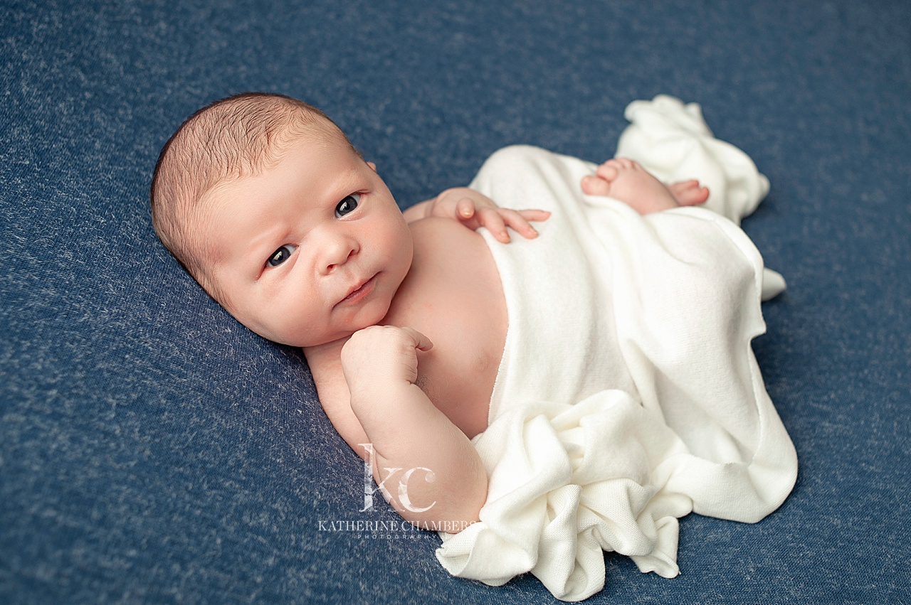 Awake Newborn Poses | Cleveland Photographer