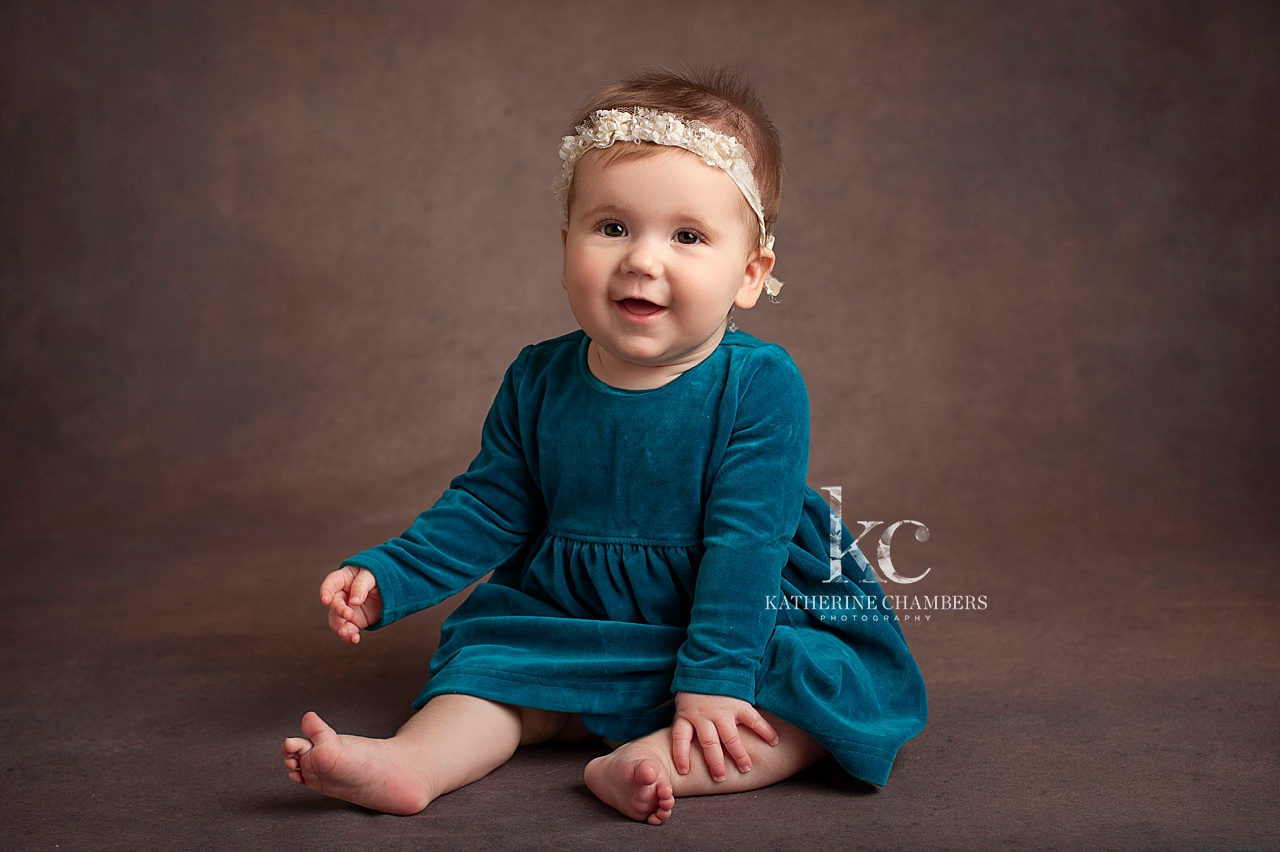 Avon Lake Baby Photographer | Sitter Session