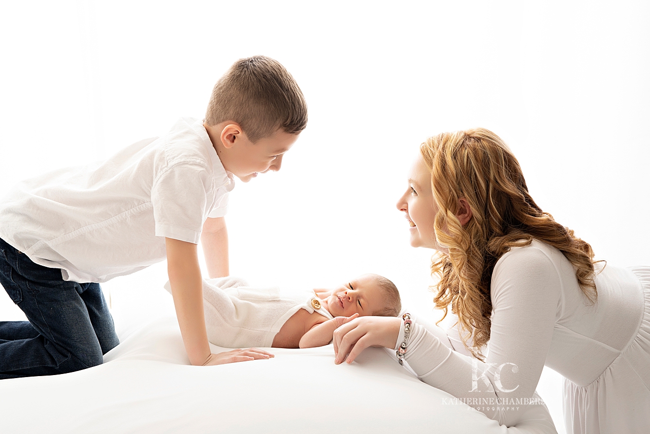 Sibling and Newborn Pictures