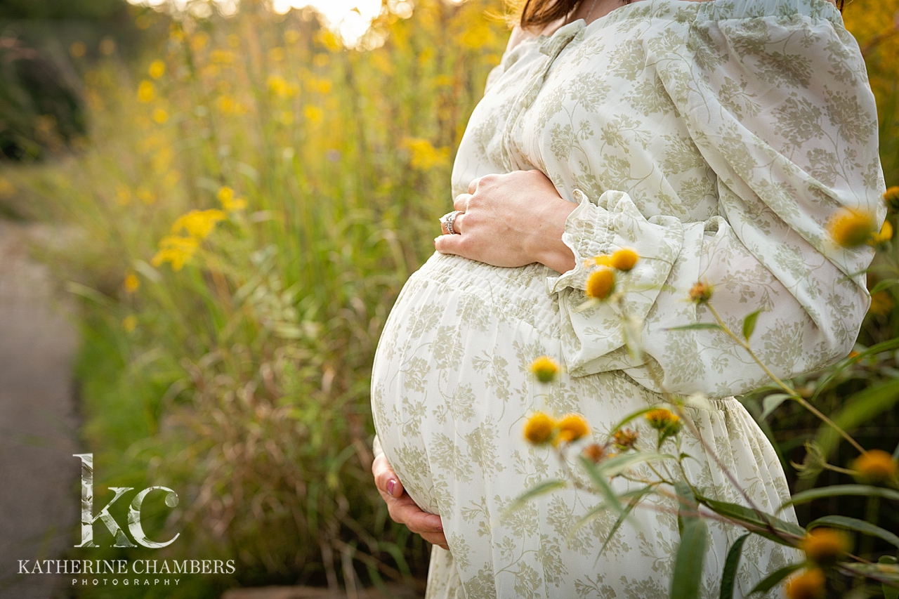 Best Location for Maternity Photo Session | Best Cleveland Maternity Photographer